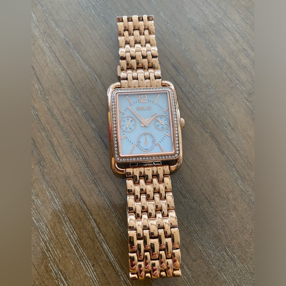 Relic rose gold tone watch